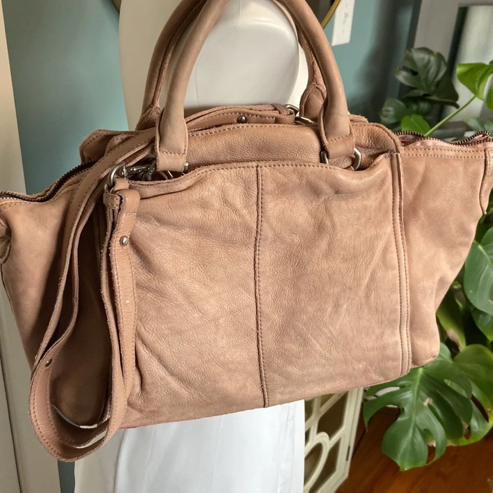 Liebeskind Purse - Picture 5 of 5